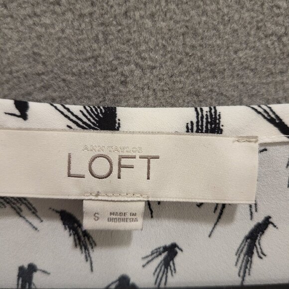 Loft Sleeveless Tank Top Blouse Women’s Small Flying Bird Pocket Office Business - Picture 4 of 7